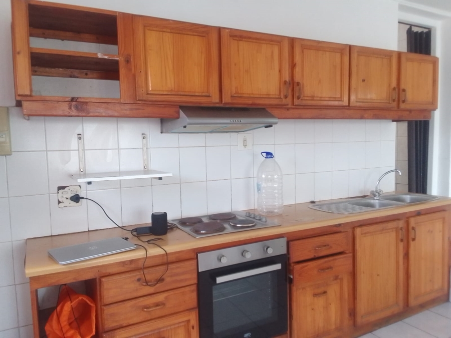 To Let 1 Bedroom Property for Rent in Quigney Eastern Cape